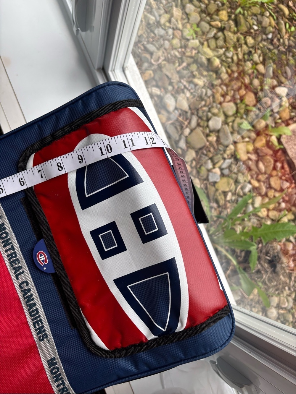 NHL Montreal Canadiens Red and Blue Lunch Bag - Picture 11 of 16